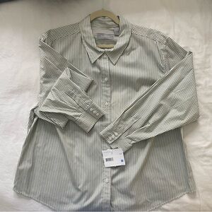 Liz Claiborne Women’s Green Striped Button Down Shirt